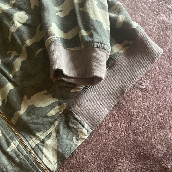 WOMENS CAMO ZIP UP JACKET - Picture 6 of 8